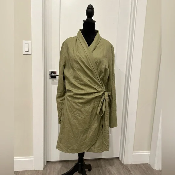 H&M beautiful wrap over dress. Size L. Color - Khaki green - Picture 5 of 5